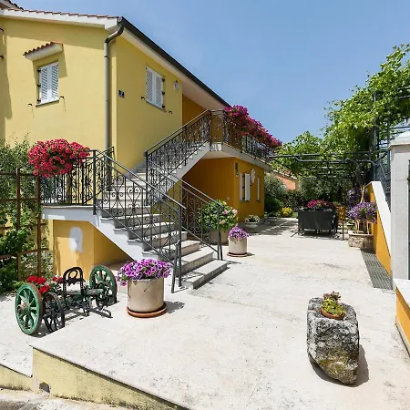 Apartment Matilda Vrsar